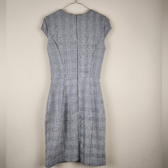 H&M Black and White Business Sheath Dress, Size 4 - Picture 2 of 7